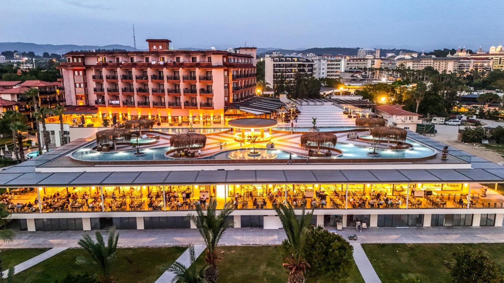 Hotel Justiniano Club Park Conti Okurcalar Esterno foto